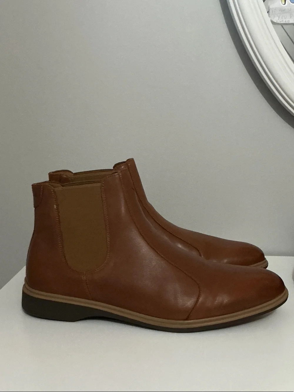 Men's Chukka Chelsea Boot in Cognac Brown Leather